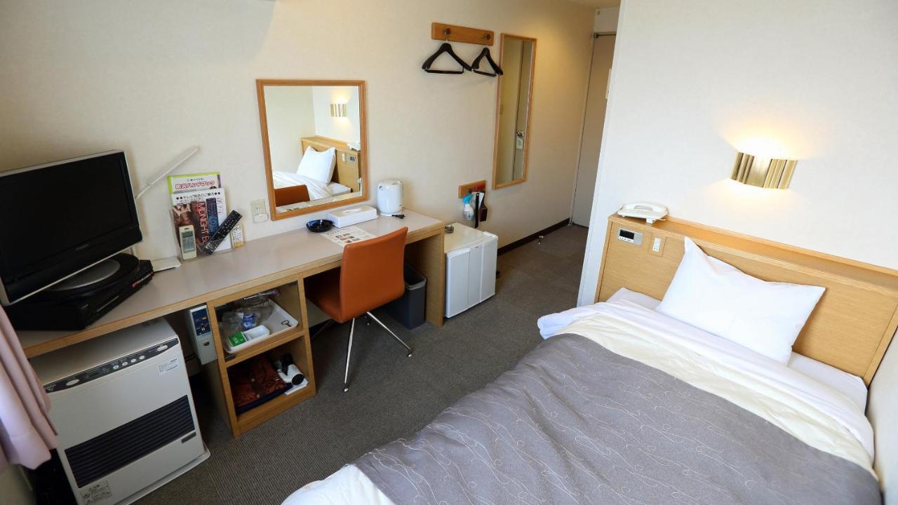 Hotel Sato Shinhidaka Exteriör bild