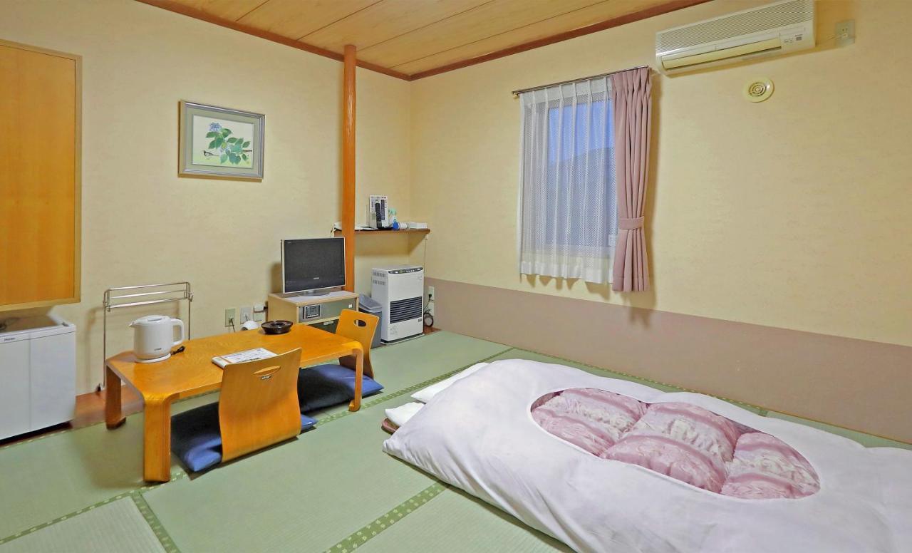 Hotel Sato Shinhidaka Exteriör bild